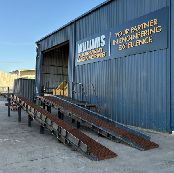 Wash and maintenance ramps